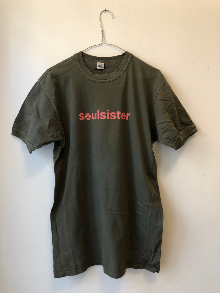 Vintage army t-shirt “soulsister”